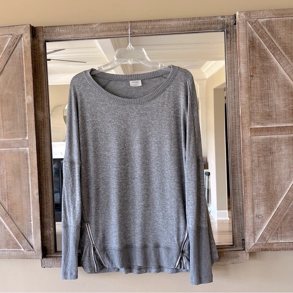 Comfy Long Sleeve Gray Top Crewneck Long Shirt Womens Medium - Picture 7 of 14